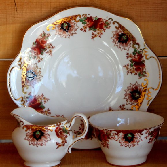 Vintage Royal Tara Ireland Fine Bone China Sugar Creamer Cake Serving Plate - Picture 6 of 13